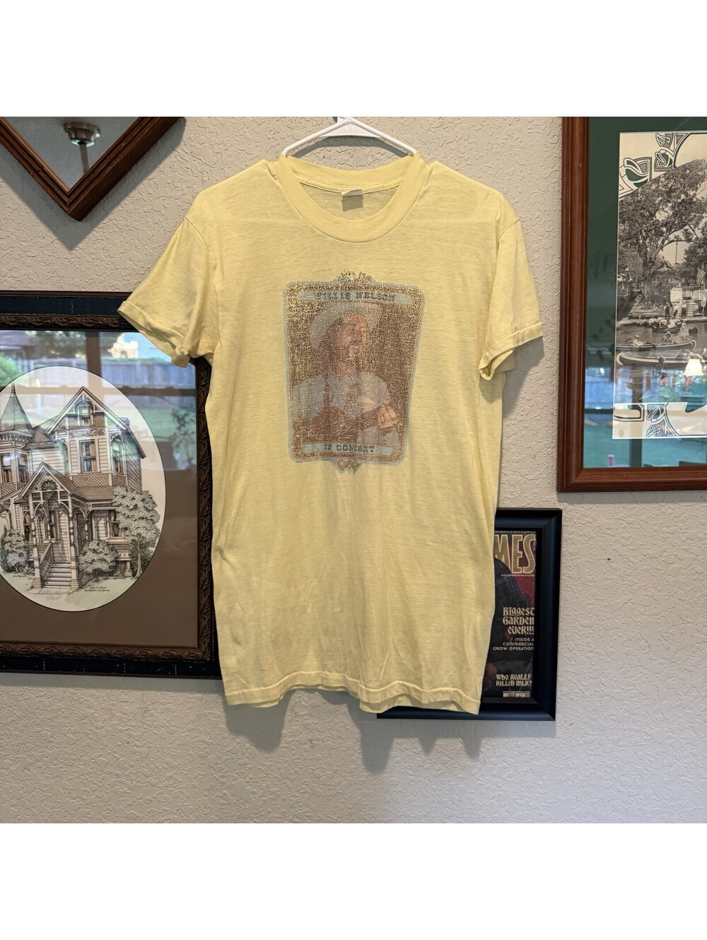 Vintage 1976 RARE Willie Nelson Concert Shirt Wildside Light Yellow Men’s XL